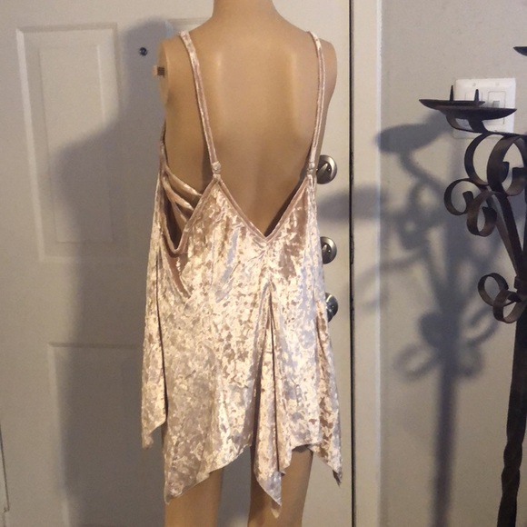 POL Tops - POL Super cute asymmetrical Cami top NWOT SM